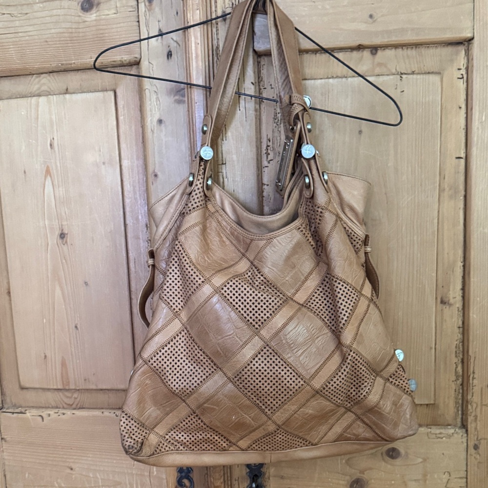 Elegant Brown Leather Shoulder Bag
